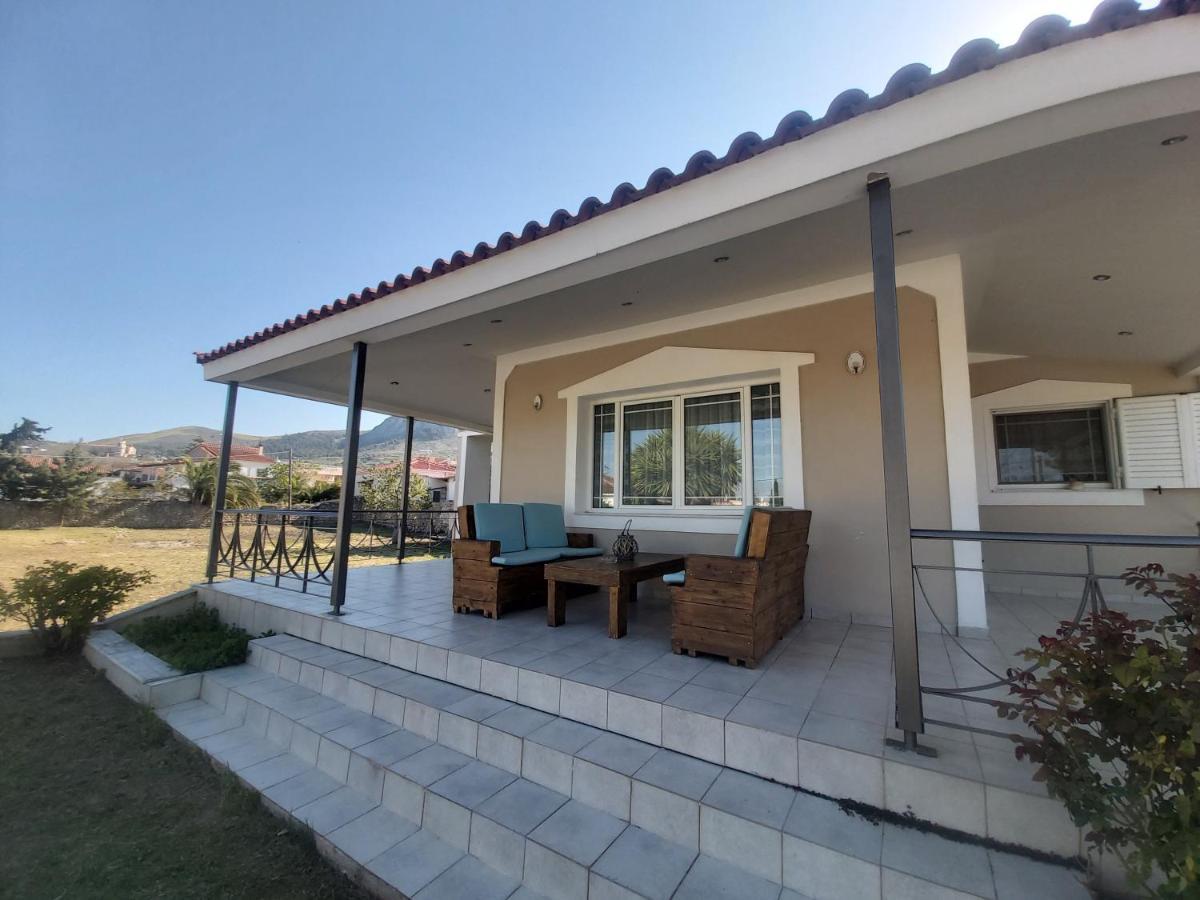 Fina'S House Villa Corinth Екстериор снимка