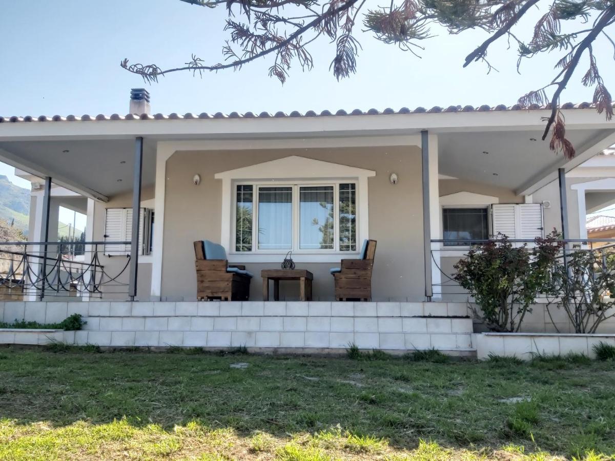 Fina'S House Villa Corinth Екстериор снимка
